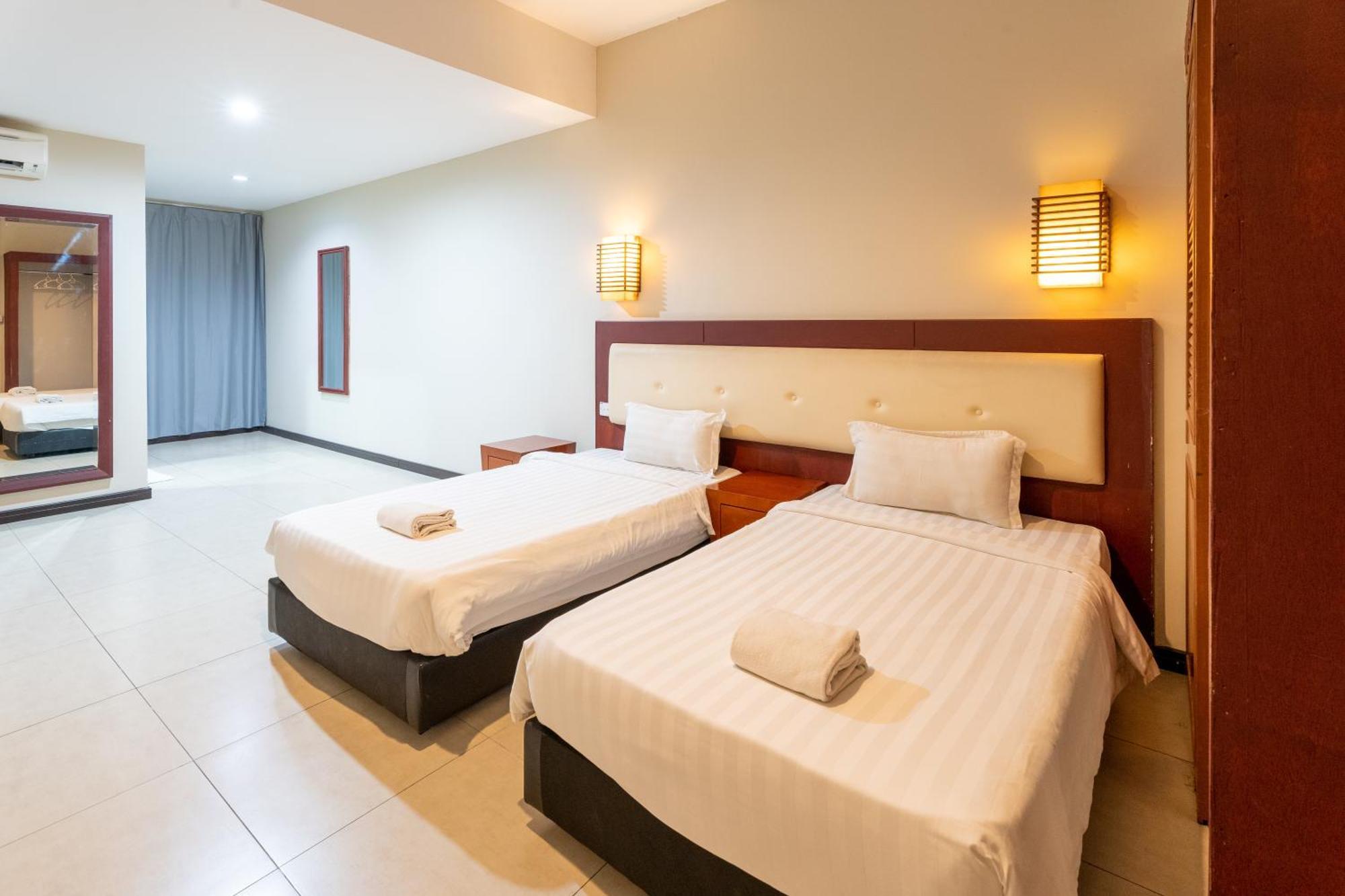 Pertama Lodge Tawau Exteriör bild